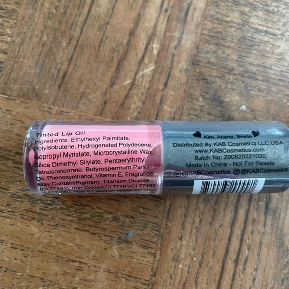 **NWT** set of 3 lip gloss/oil/balm minis - Picture 7 of 11